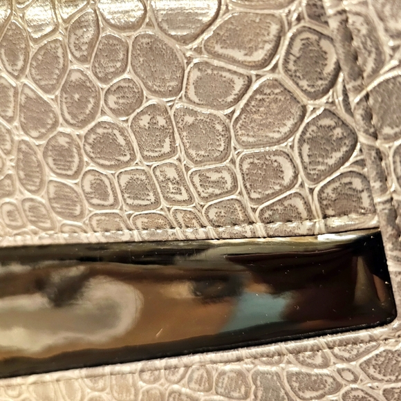 Slick Vintage Faux Croc Clutch/Shoulder Bag - Picture 3 of 10